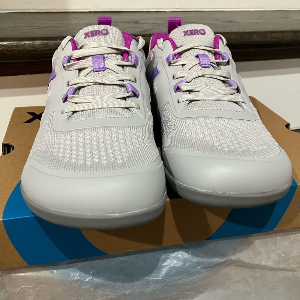 Xero Shoes-Brand New-9.5